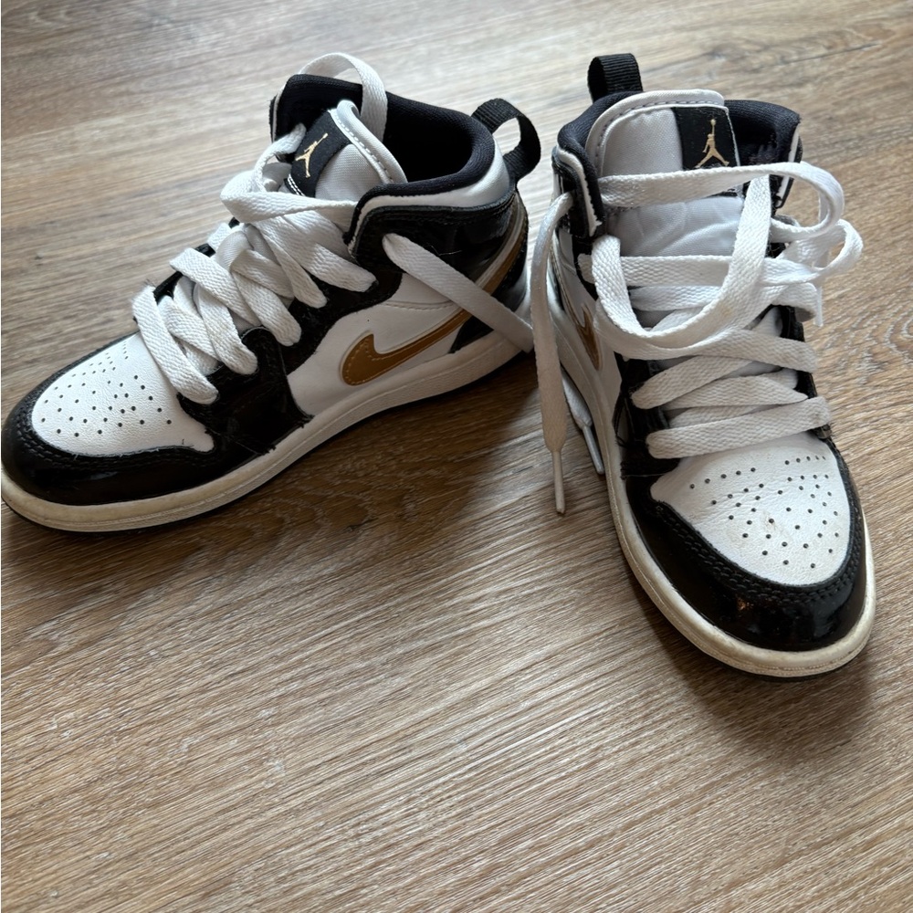 Jordan Kids' Sneakers in Black, White, and Gold